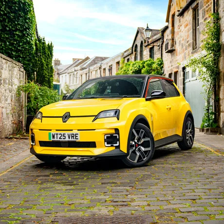 2025 Renault 5 E-Tech Techno + £1000 cash